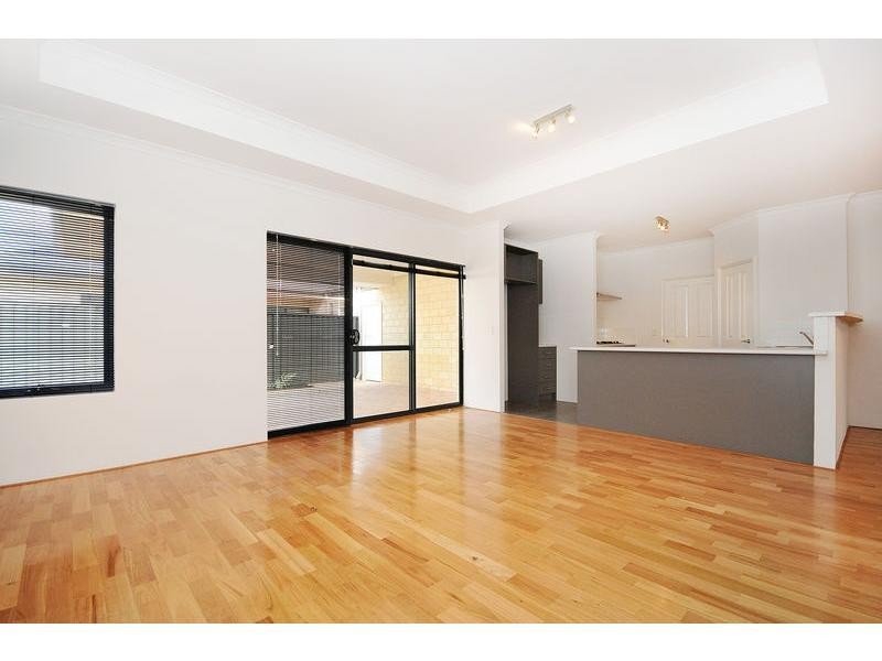 28 Vellum Loop, Aveley WA 6069