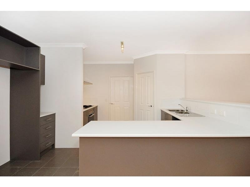 28 Vellum Loop, Aveley WA 6069