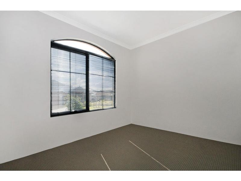28 Vellum Loop, Aveley WA 6069