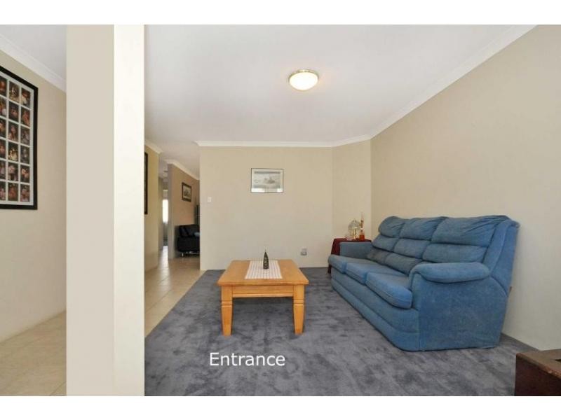 28 Esmerelda Pass, Darch WA 6065