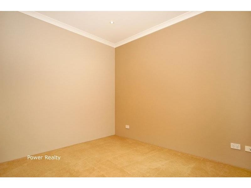 4 Fennell Rise, Darch WA 6065
