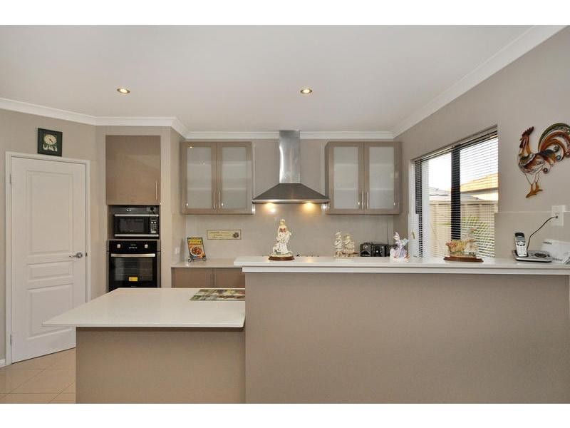 1A La Trobe Street, Landsdale WA 6065