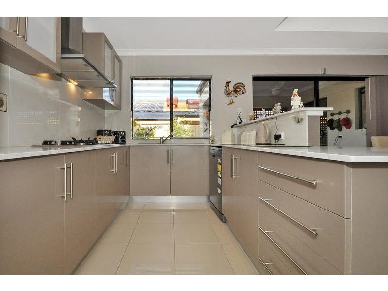 1A La Trobe Street, Landsdale WA 6065