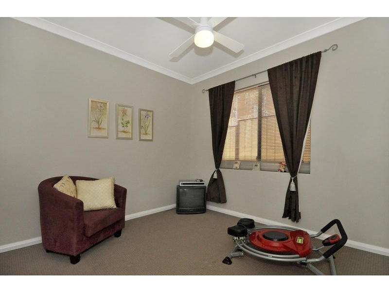 1A La Trobe Street, Landsdale WA 6065