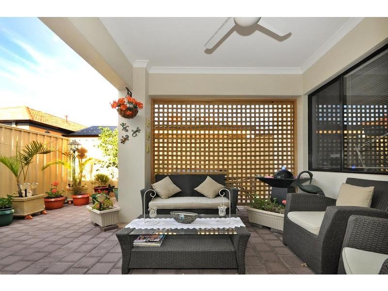 1A La Trobe Street, Landsdale WA 6065