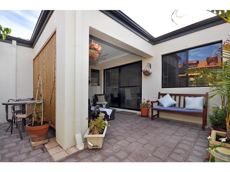 1A La Trobe Street, Landsdale WA 6065