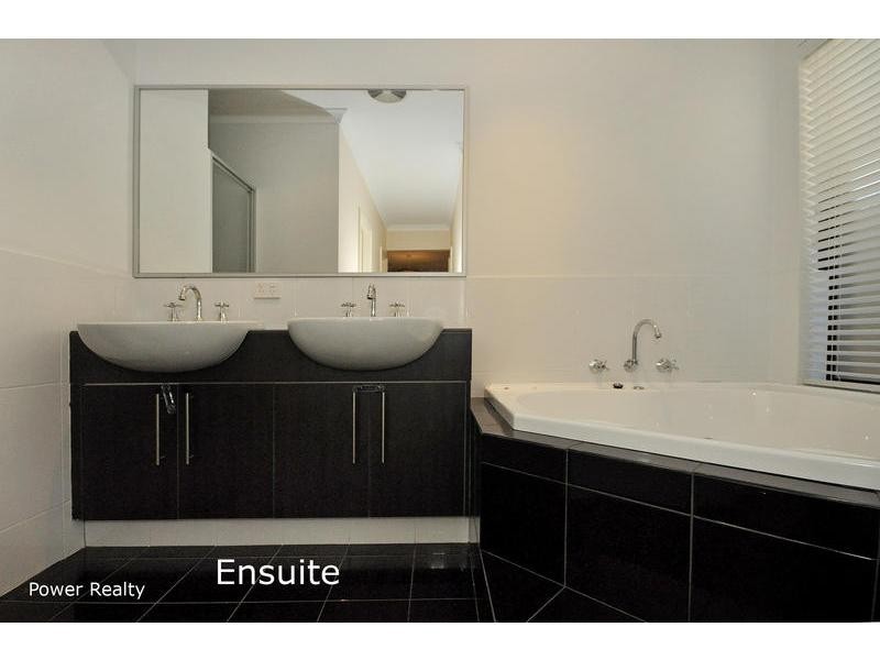 31 Pando Crescent, Landsdale WA 6065