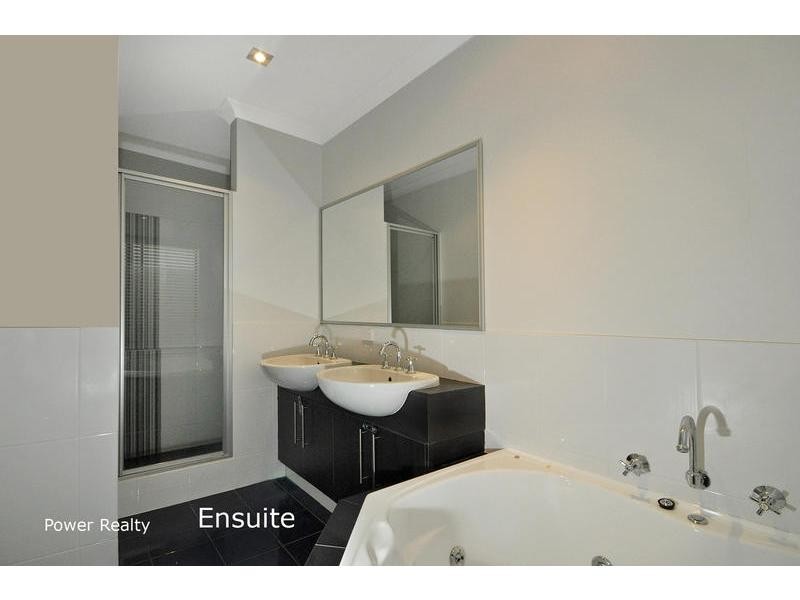 31 Pando Crescent, Landsdale WA 6065