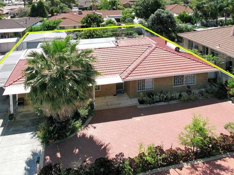 6 Allott Place, Marangaroo WA 6064