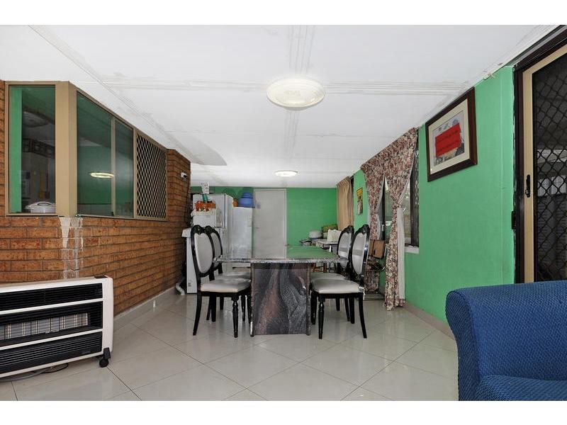 6 Allott Place, Marangaroo WA 6064