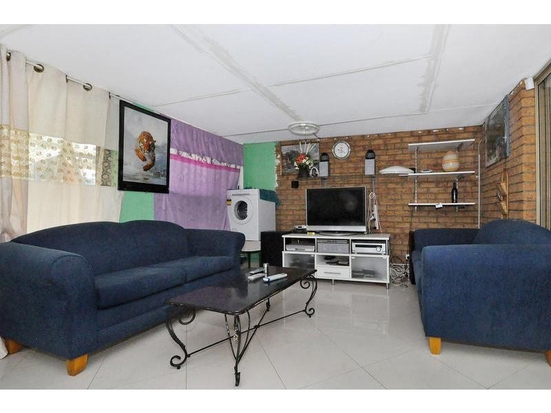 6 Allott Place, Marangaroo WA 6064