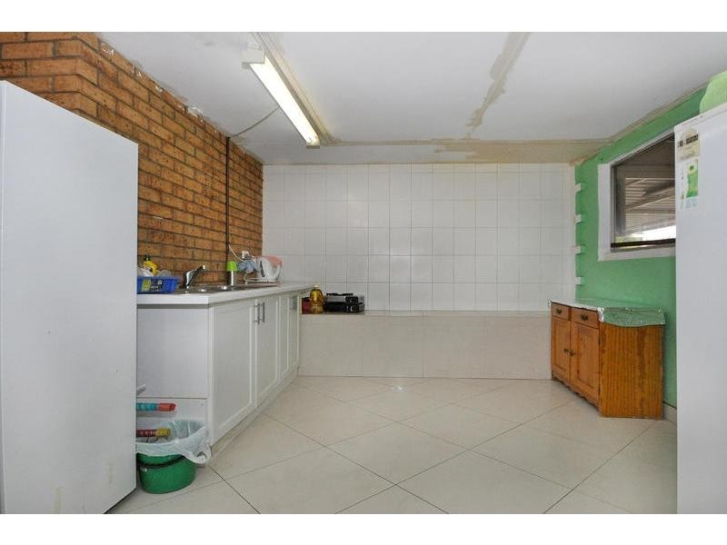 6 Allott Place, Marangaroo WA 6064