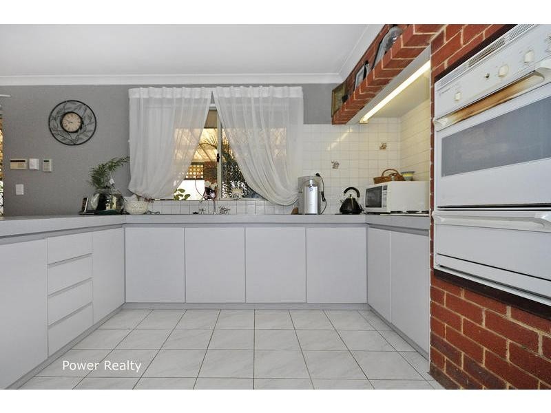 1/11 Wilton Close, Ballajura WA 6066