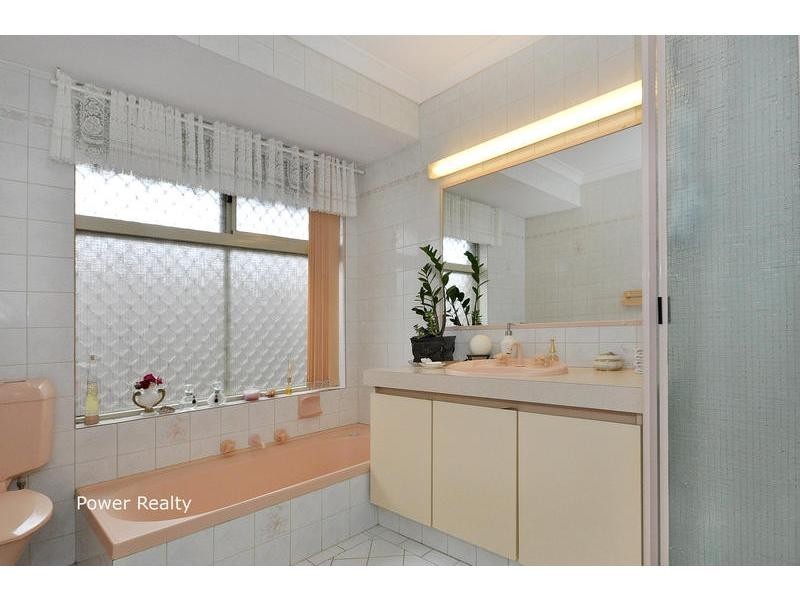 1/11 Wilton Close, Ballajura WA 6066