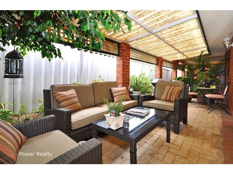 1/11 Wilton Close, Ballajura WA 6066