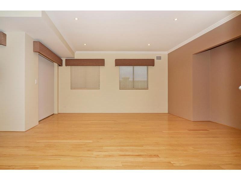 2/3 Owen Link, Madeley WA 6065