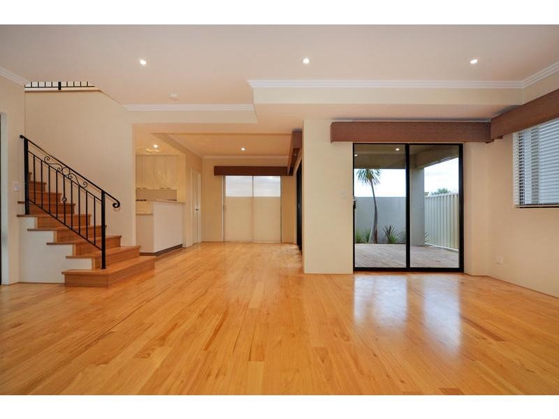 2/3 Owen Link, Madeley WA 6065