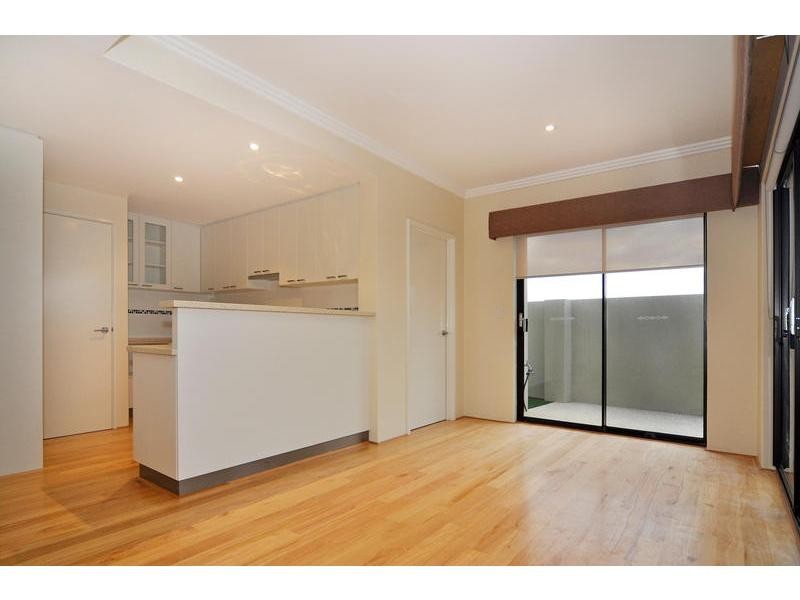 2/3 Owen Link, Madeley WA 6065