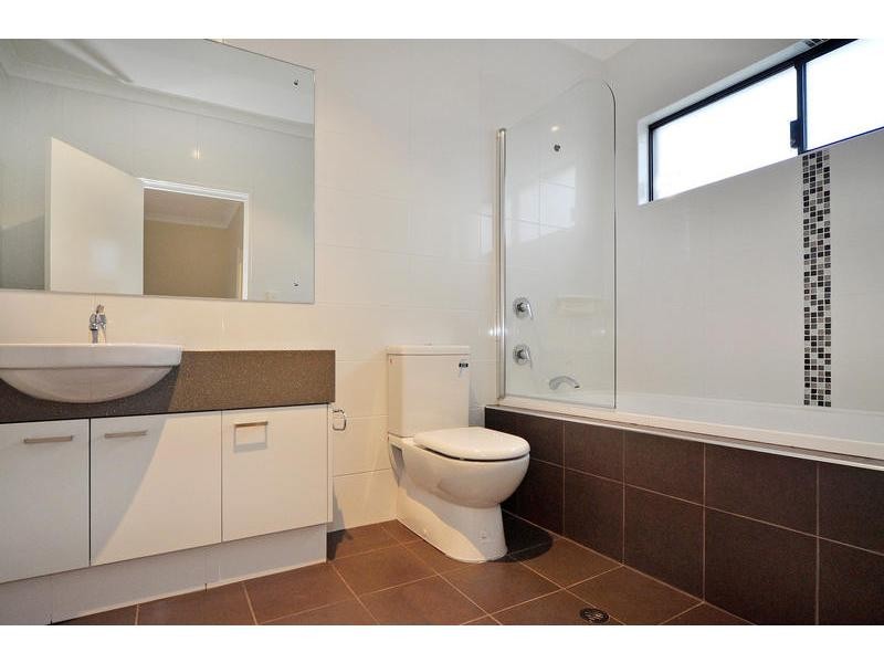 2/3 Owen Link, Madeley WA 6065