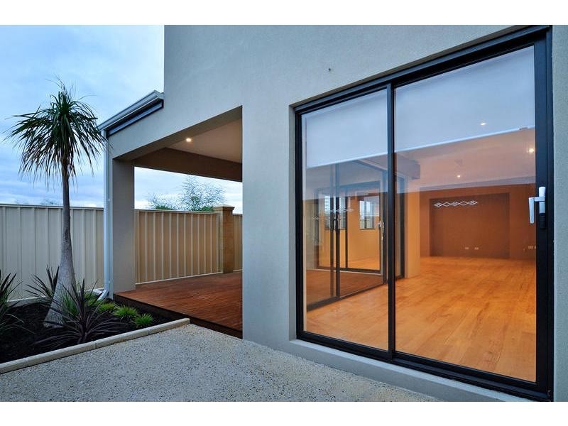 2/3 Owen Link, Madeley WA 6065