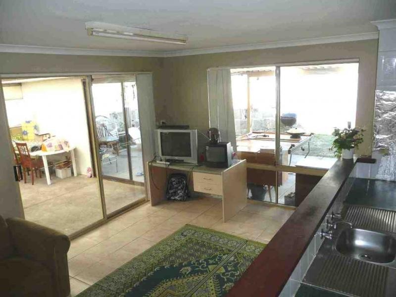 7 Alba Court, Mirrabooka WA 6061