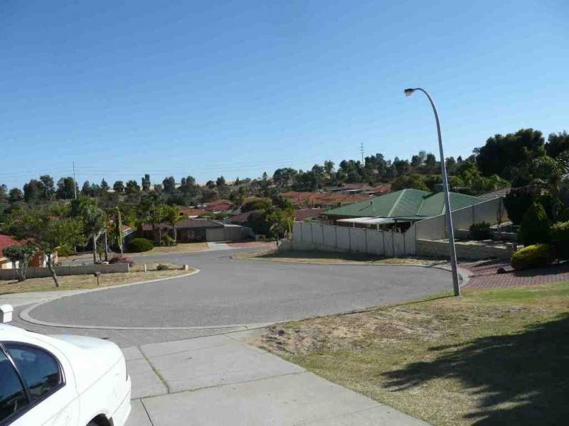 7 Alba Court, Mirrabooka WA 6061