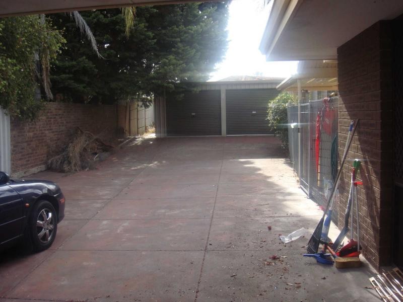 279 Alexander Drive, Alexander Heights WA 6064