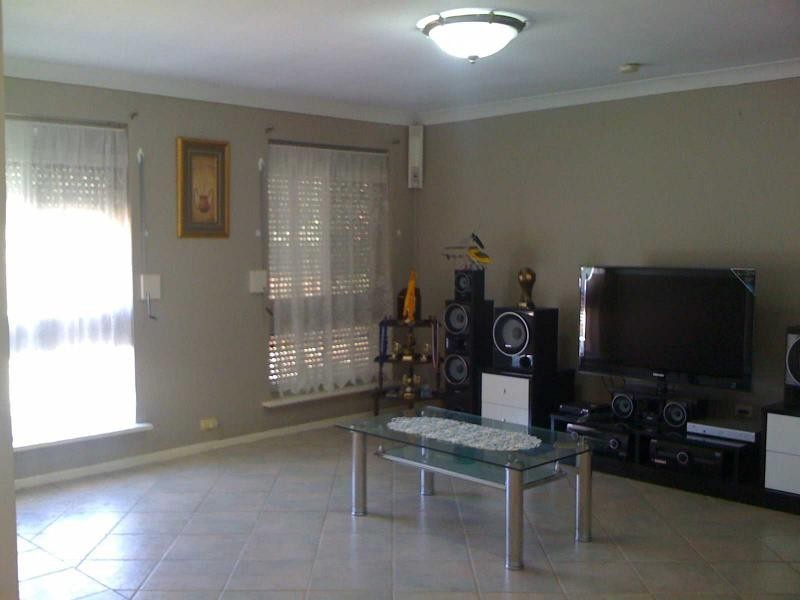 10 Lanham Court, Koondoola WA 6064