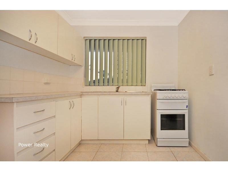 8 Wimpole Court, Alexander Heights WA 6064