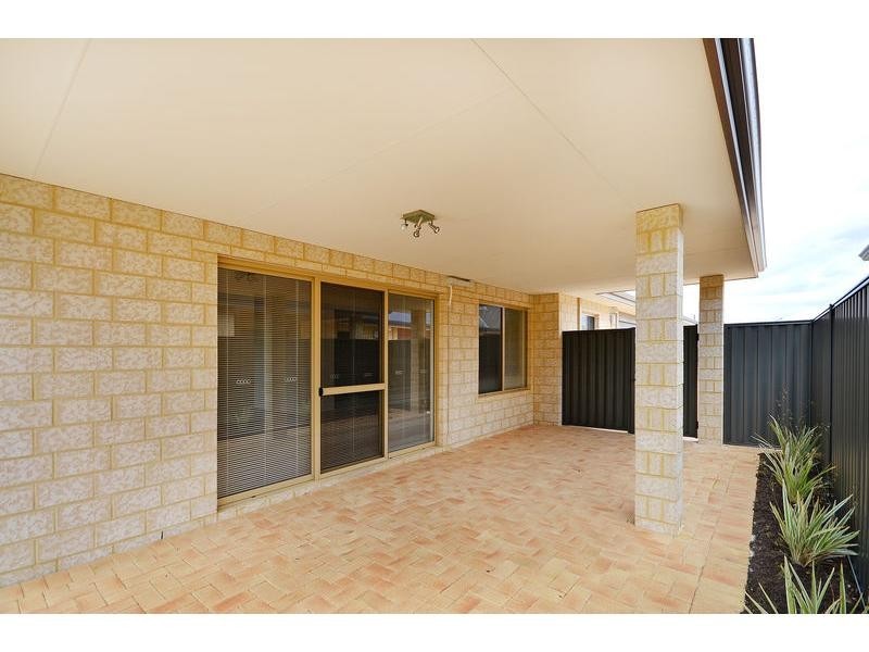 5 Ollave Circuit, Aveley WA 6069