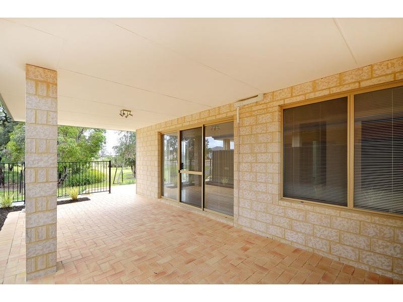 5 Ollave Circuit, Aveley WA 6069