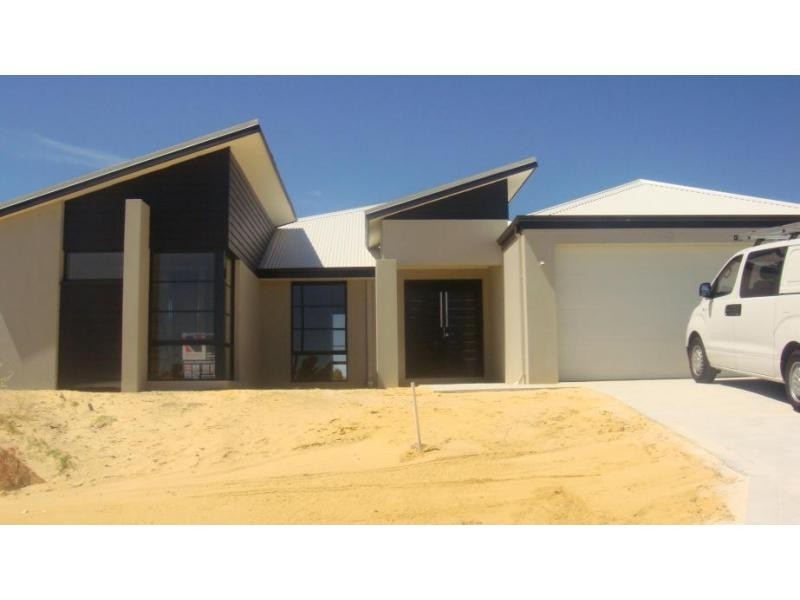 93 Belvoir Parkway, Darch WA 6065