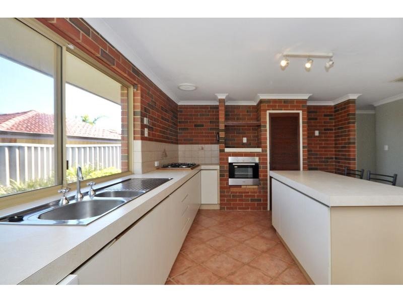 3 Marianne Way, Alexander Heights WA 6064
