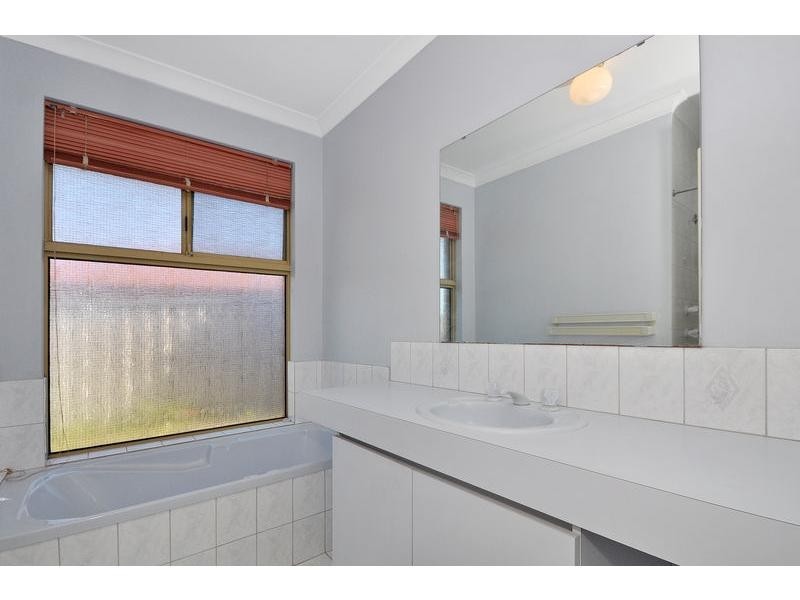 3 Marianne Way, Alexander Heights WA 6064