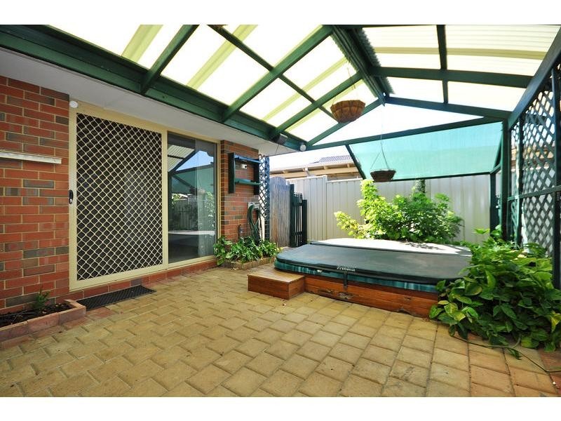 3 Marianne Way, Alexander Heights WA 6064
