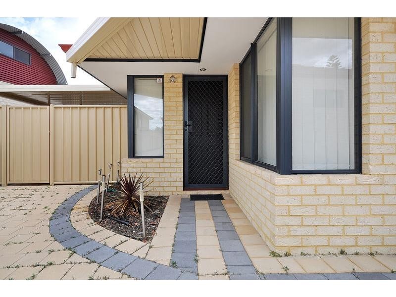 32C Newhaven Way, Nollamara WA 6061