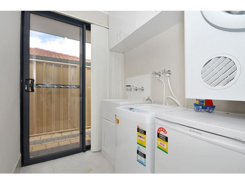 32C Newhaven Way, Nollamara WA 6061