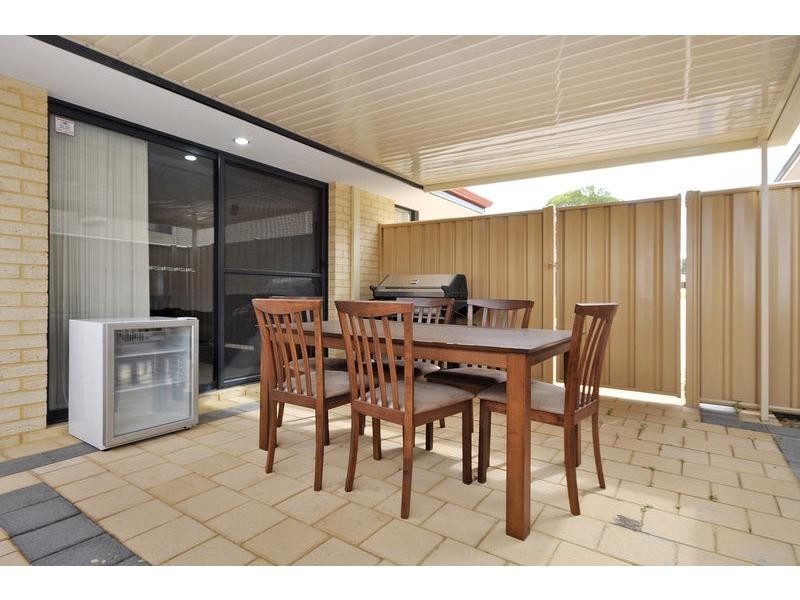 32C Newhaven Way, Nollamara WA 6061