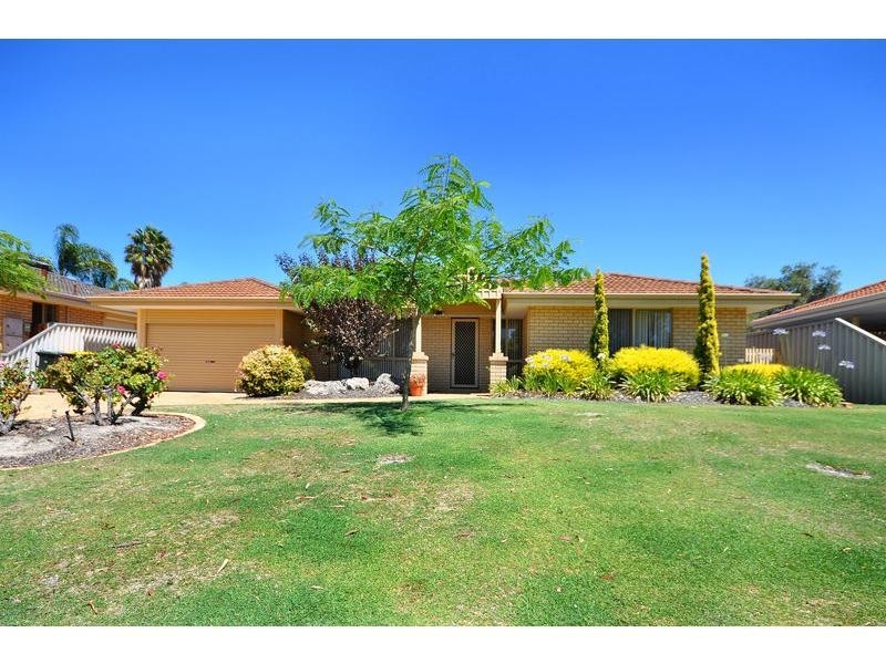 29 Jefferson Drive, Marangaroo WA 6064