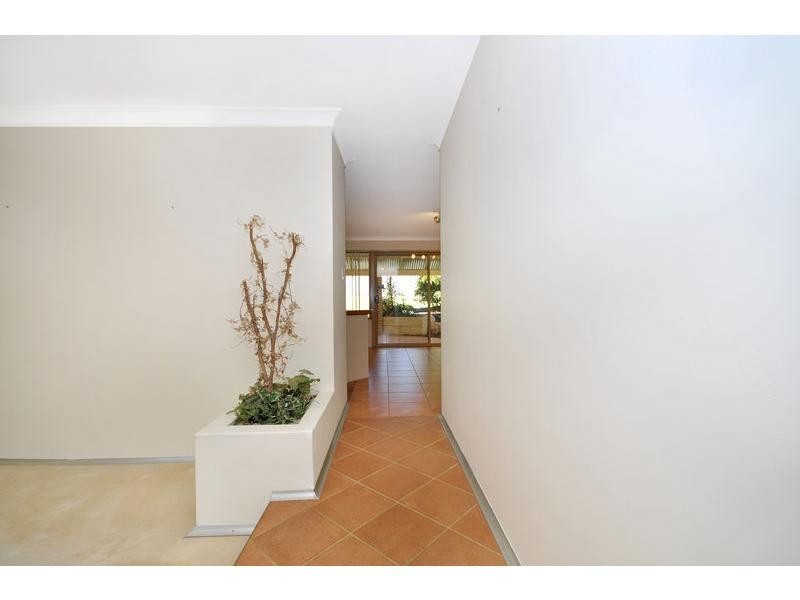 29 Jefferson Drive, Marangaroo WA 6064