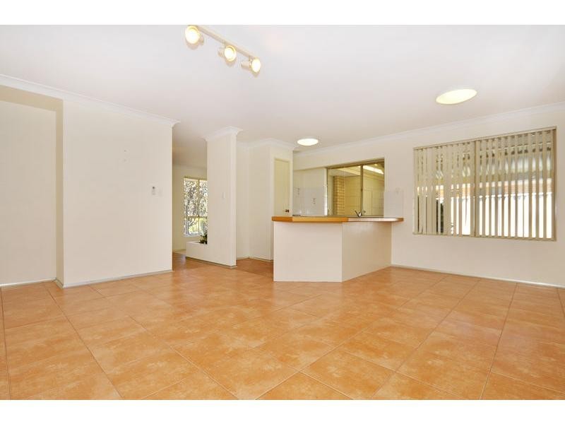 29 Jefferson Drive, Marangaroo WA 6064