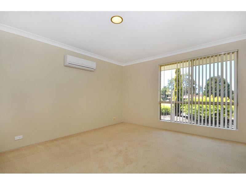 29 Jefferson Drive, Marangaroo WA 6064