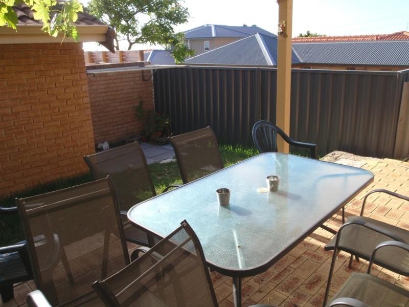 11B Koolama Place, Kallaroo WA 6025