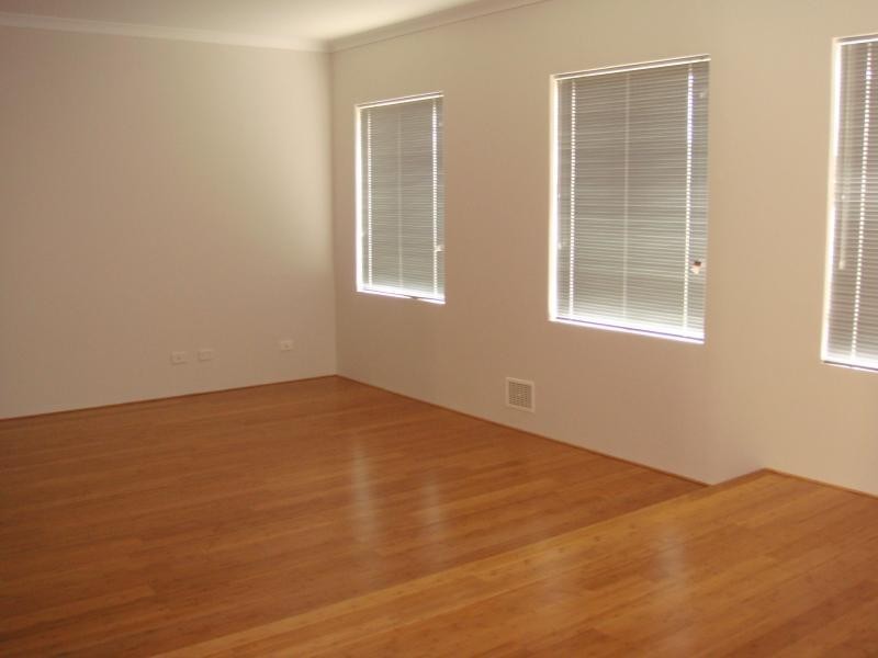 2/194 Landsdale Road, Landsdale WA 6065