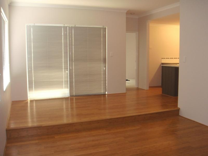 2/194 Landsdale Road, Landsdale WA 6065