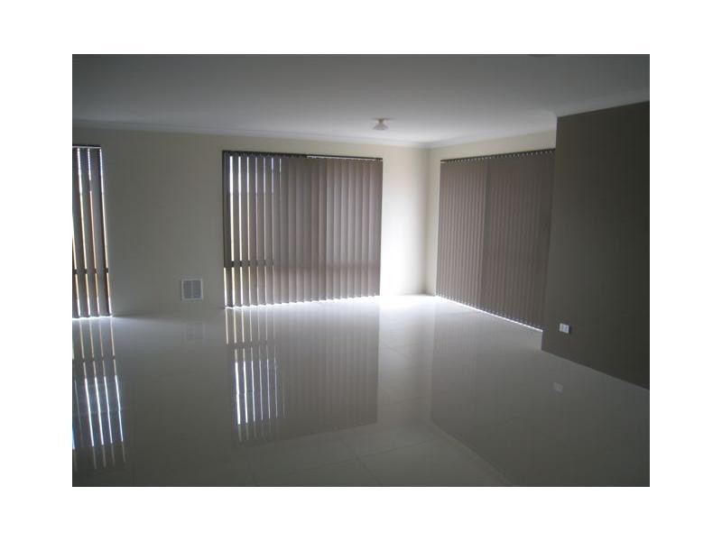 81 Lomas Circle, Ellenbrook WA 6069