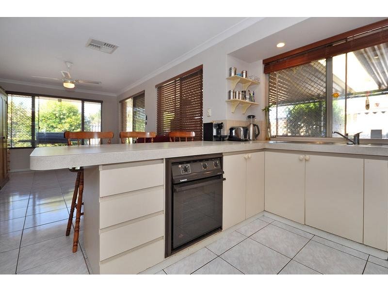 5 Premier Place, Ballajura WA 6066