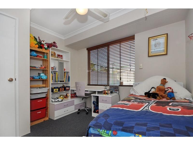 5 Premier Place, Ballajura WA 6066