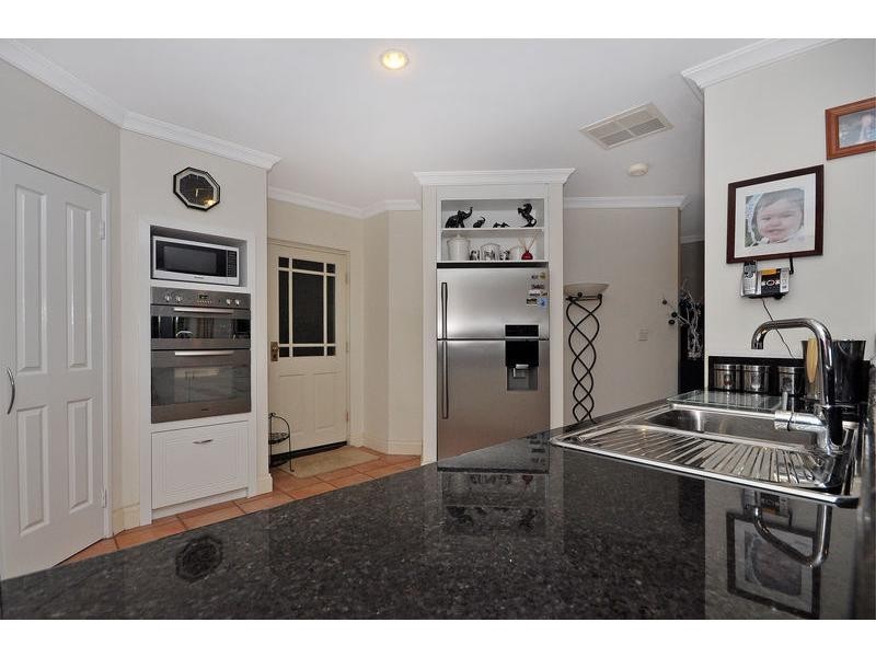 9 Dandenong Way, Alexander Heights WA 6064