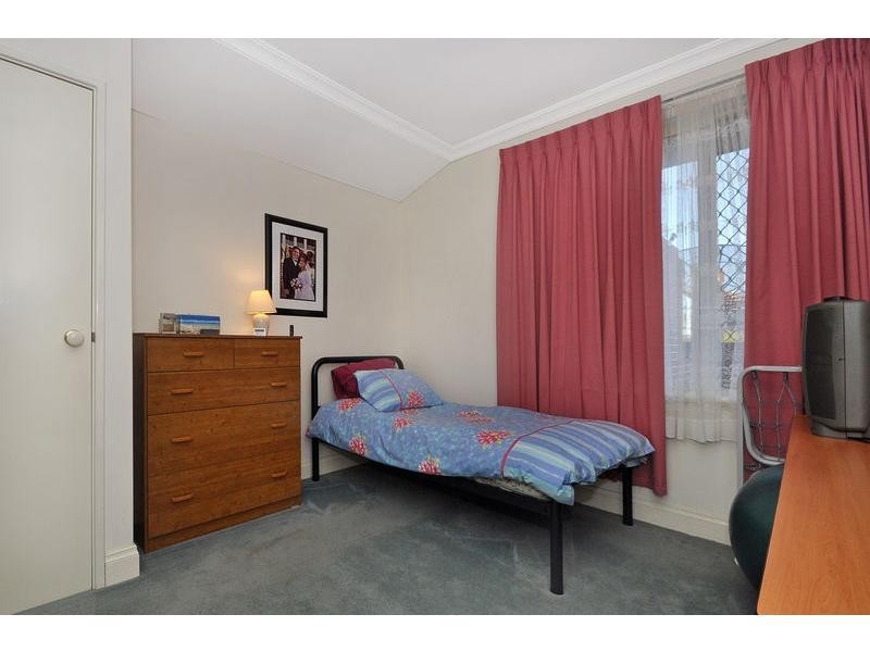 9 Dandenong Way, Alexander Heights WA 6064